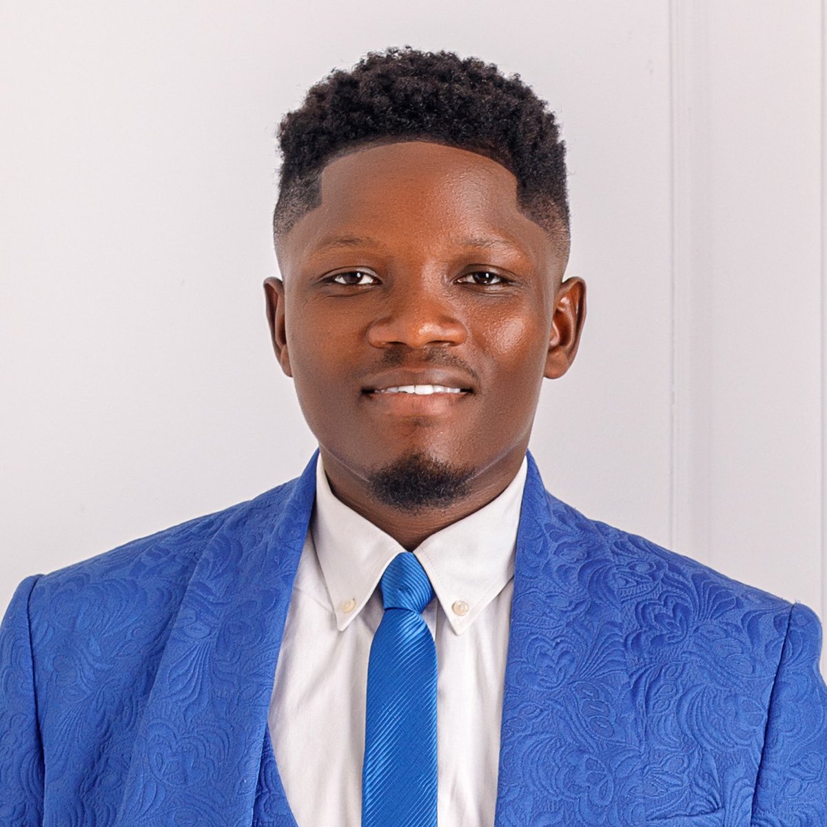 Oluwole Egbesola, Graphic and Product Designer